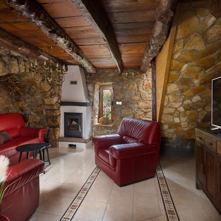 Stone Lady Holiday Home With Pool&Hot Tub,Sauna,Bbq,Garden Rasopasno Exterior foto